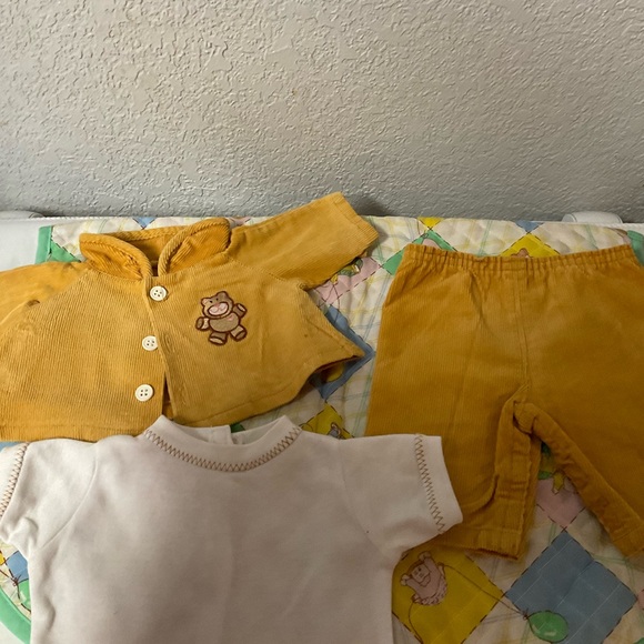 Vintage Cabbage Patch Kid Boys Corduroy Outfit W/ Teddy Bear Appliqué & T Shirt - Picture 2 of 9
